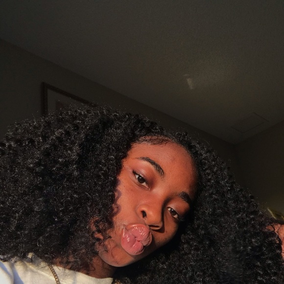 Meet your Posher, Nana - Picture 1 of 1